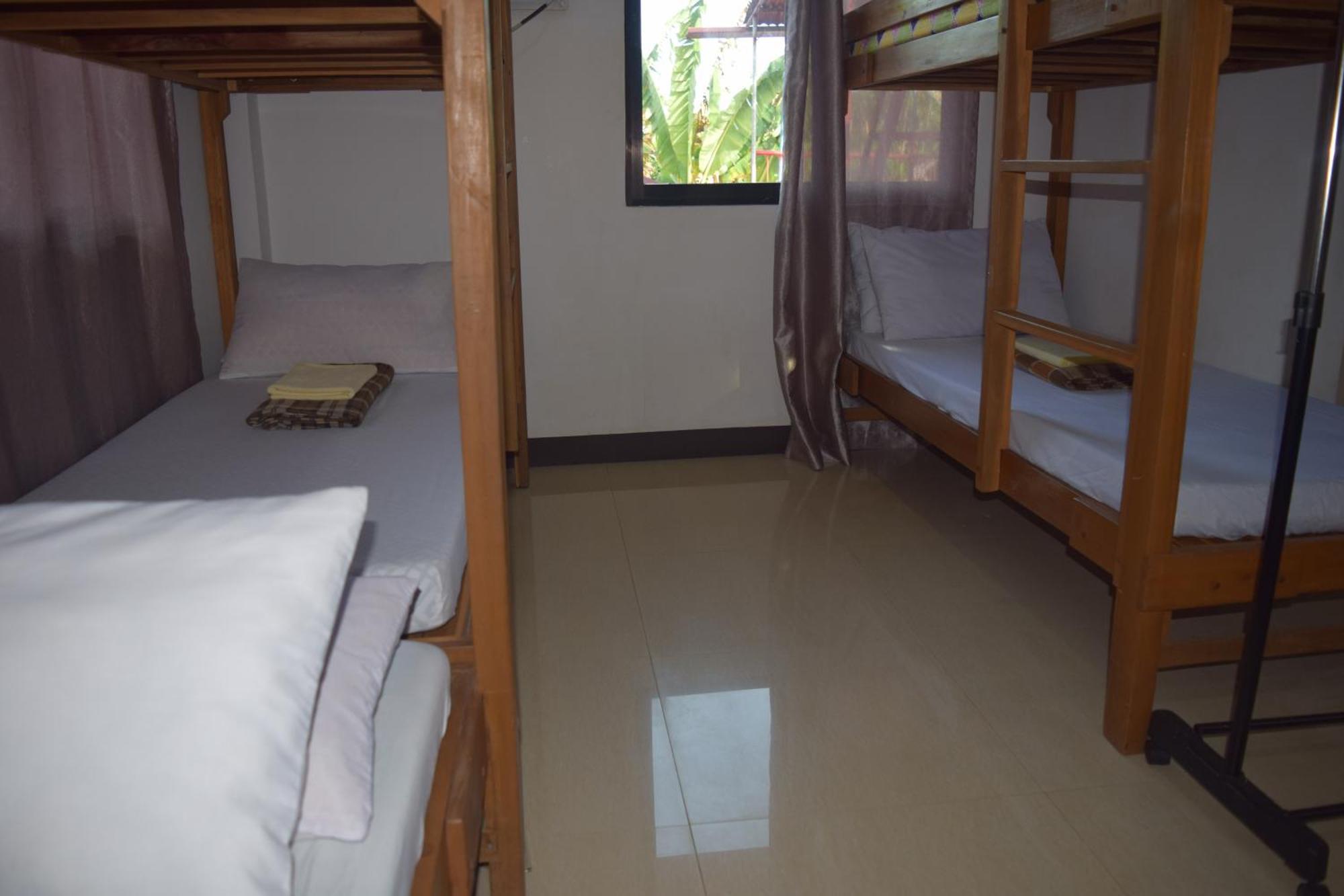 Sealor Pension House Puerto Princesa Buitenkant foto