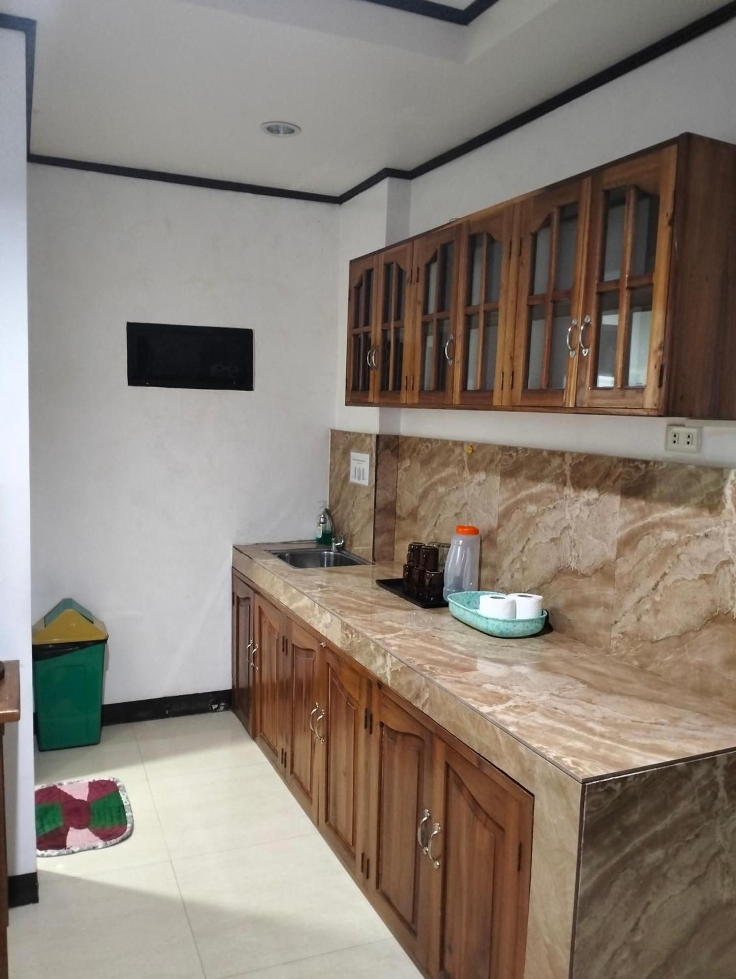 Sealor Pension House Puerto Princesa Buitenkant foto