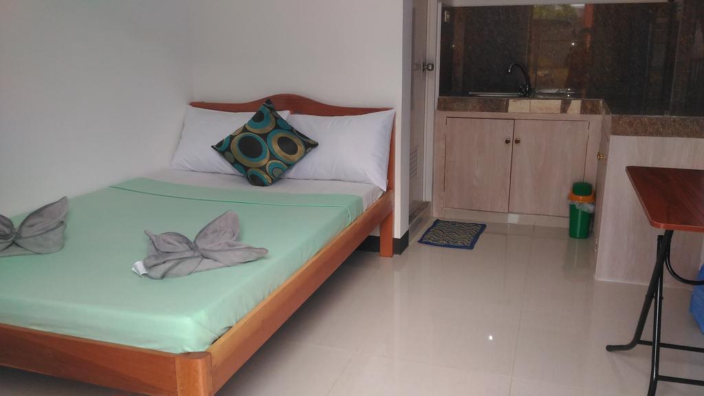 Sealor Pension House Puerto Princesa Buitenkant foto